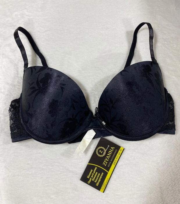 Бюстгалтер з невеликим пуш-ап 90В