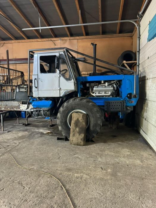 Продам спецтехніку,форвардер,на базі Т 150