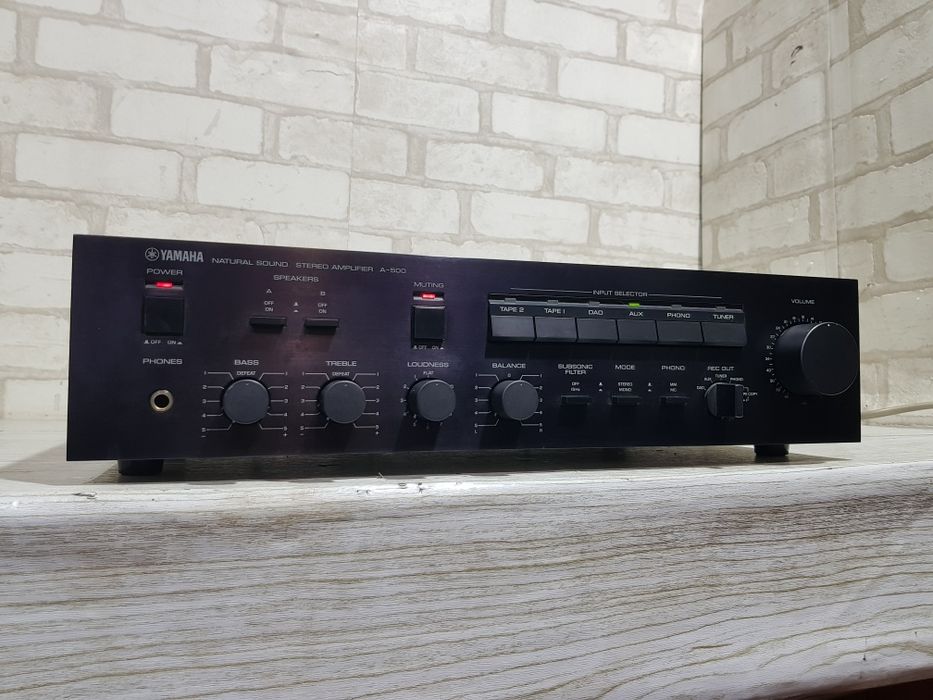 Стерео підсилювач YAMAHA A-500,*2x100 Вт, б/у з Німеччини