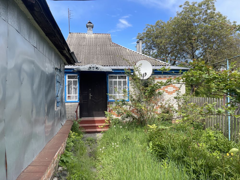 Будинок в центрі Куземина