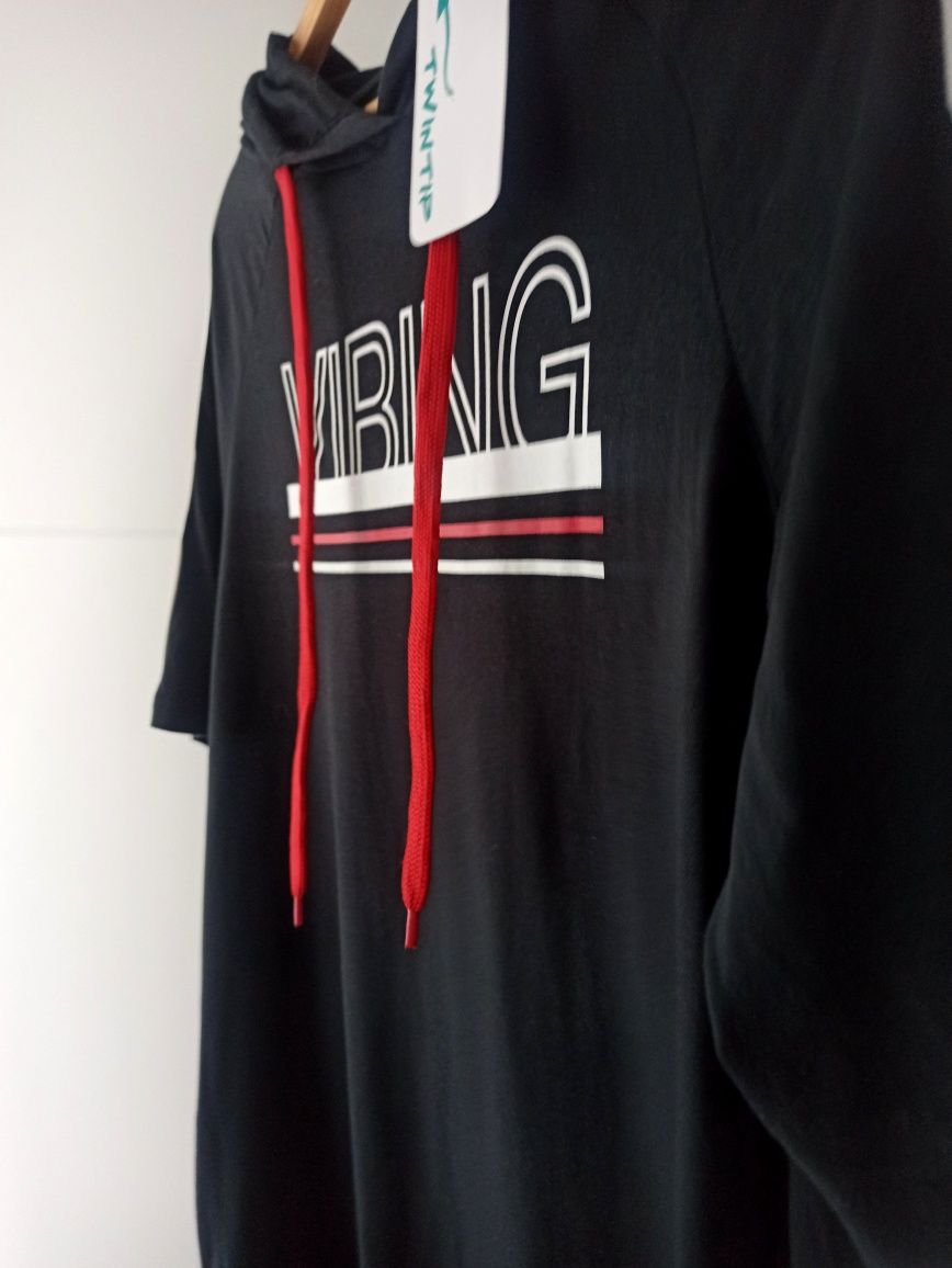 Tshirtowa t-shirtowa sukienka t-shirt czarna z kapturem tunika twintip