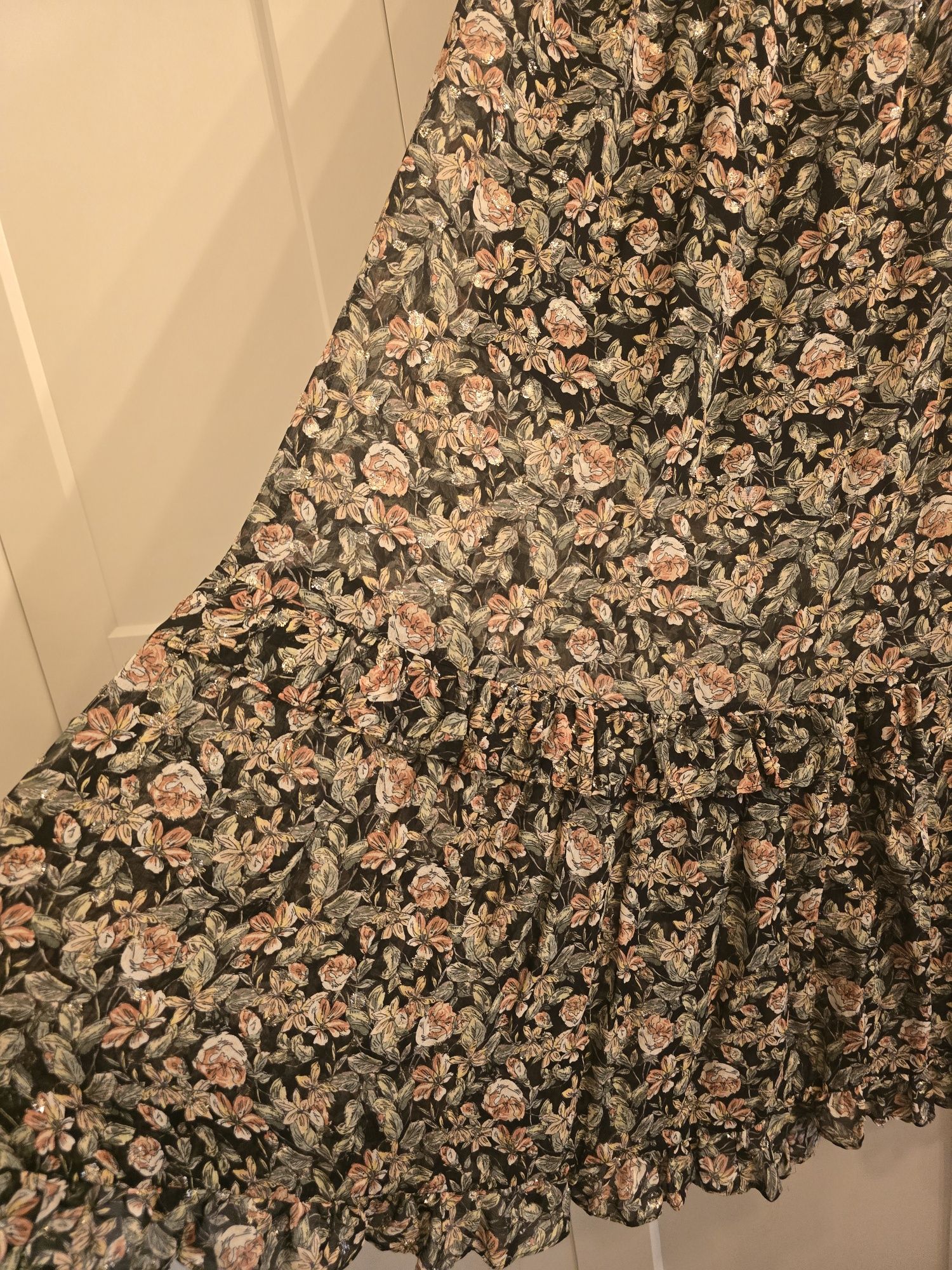 Spódnica w kwiatowy print Zara