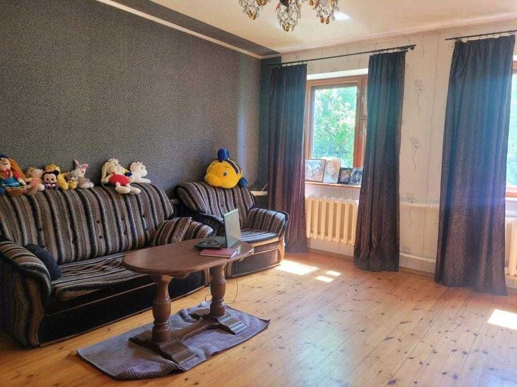 Продам цегляний будинок 1990 р. побудови, в мальовничій місцевості