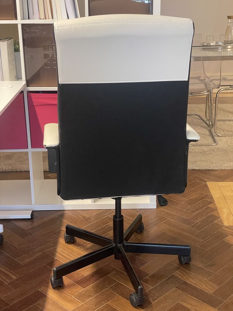 Cadeira giratória MILLBERGET Ikea