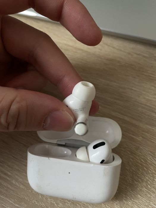 Air pods Працює добре