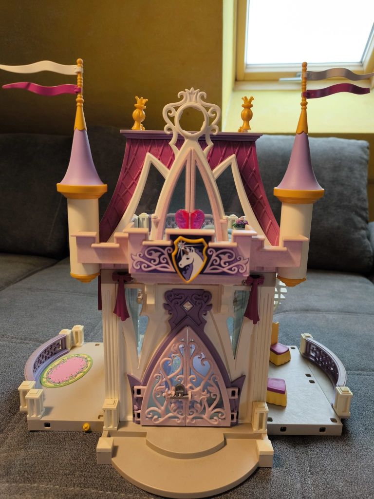 Zestaw Playmobil Princess 5474 Zamek Księżniczki plus figurki i meble