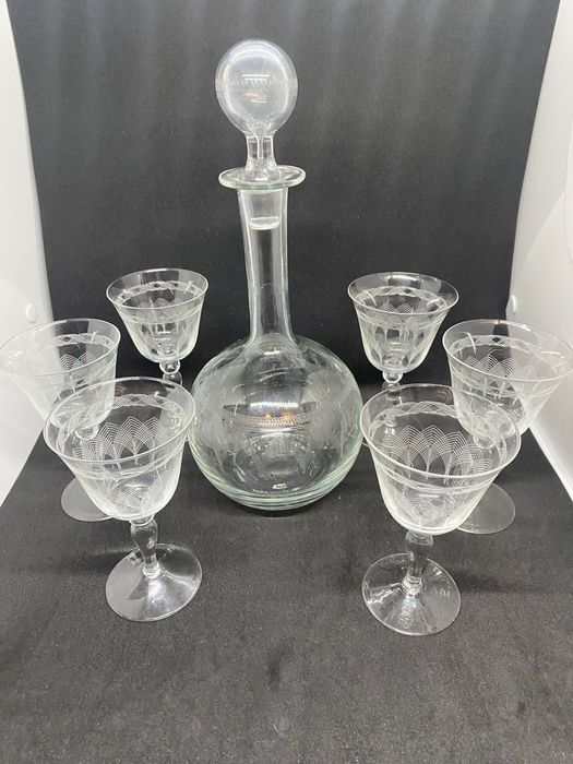 Старинный графин Франция