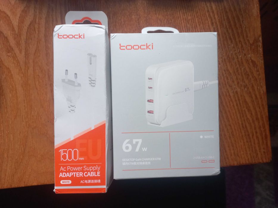 зарядний пристрій Toocki Type-C,Type-A 67W