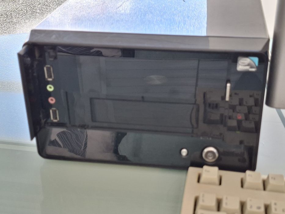 Computador Torre+Monitor +Teclado + Rato, Windows 10 Pro e Office 2016