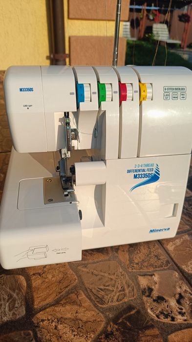 Оверлок, Minerva M3335DS, 2/3/4 нитки, диференціальна подача.