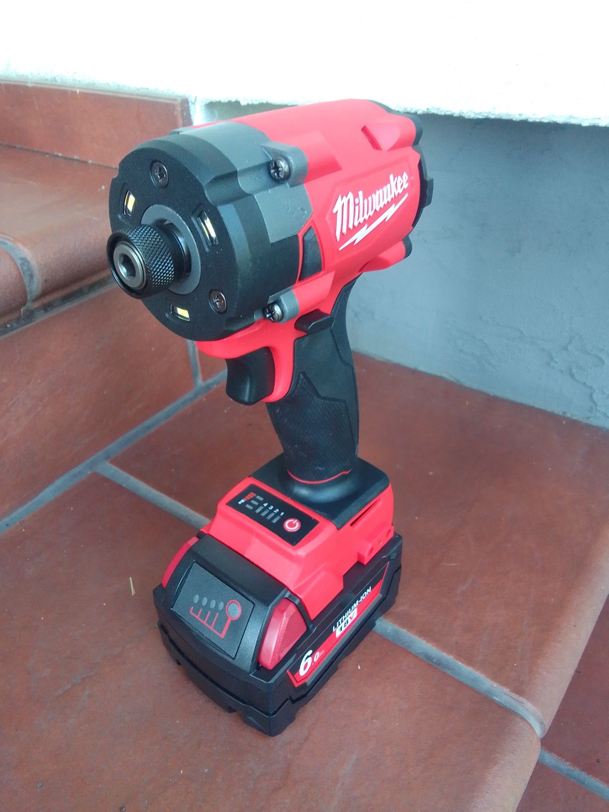 Zakrętarka Milwaukee M18