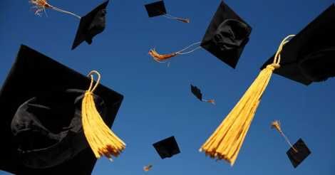 Capas de escrivão, Togas, Becas, Chapéu académico...