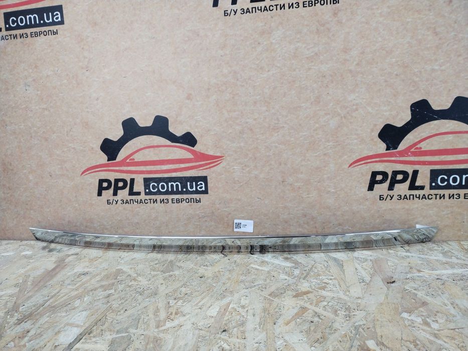 Mercedes GLA W156 13-19 накладка молдинг крышки багажника A1567430082
