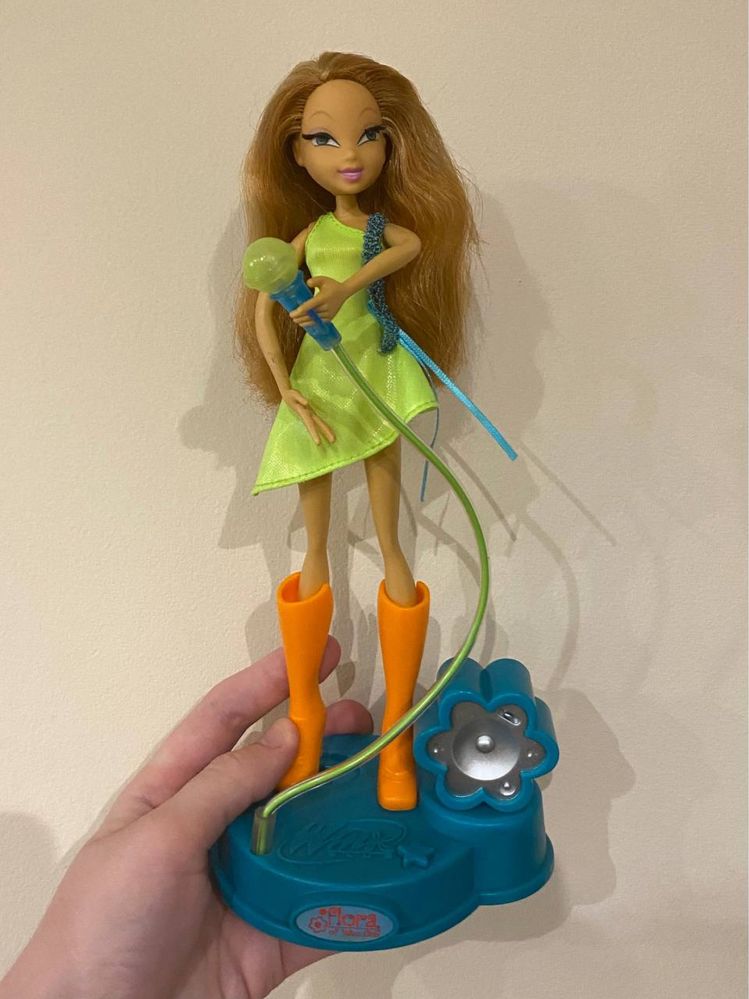 Вінкс маттел співаюча флора winx mattel flora