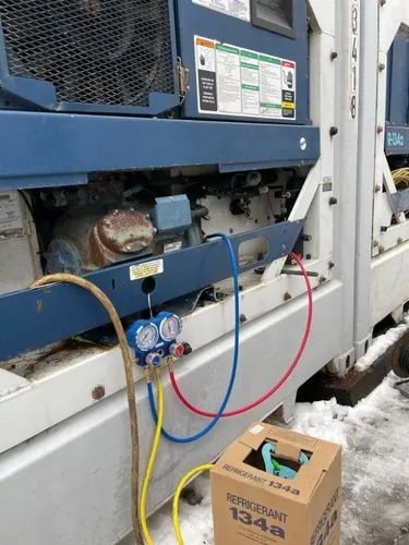 Изготовление стёкол стекло на витрину, шкаф ларь. Ремонт холодильников