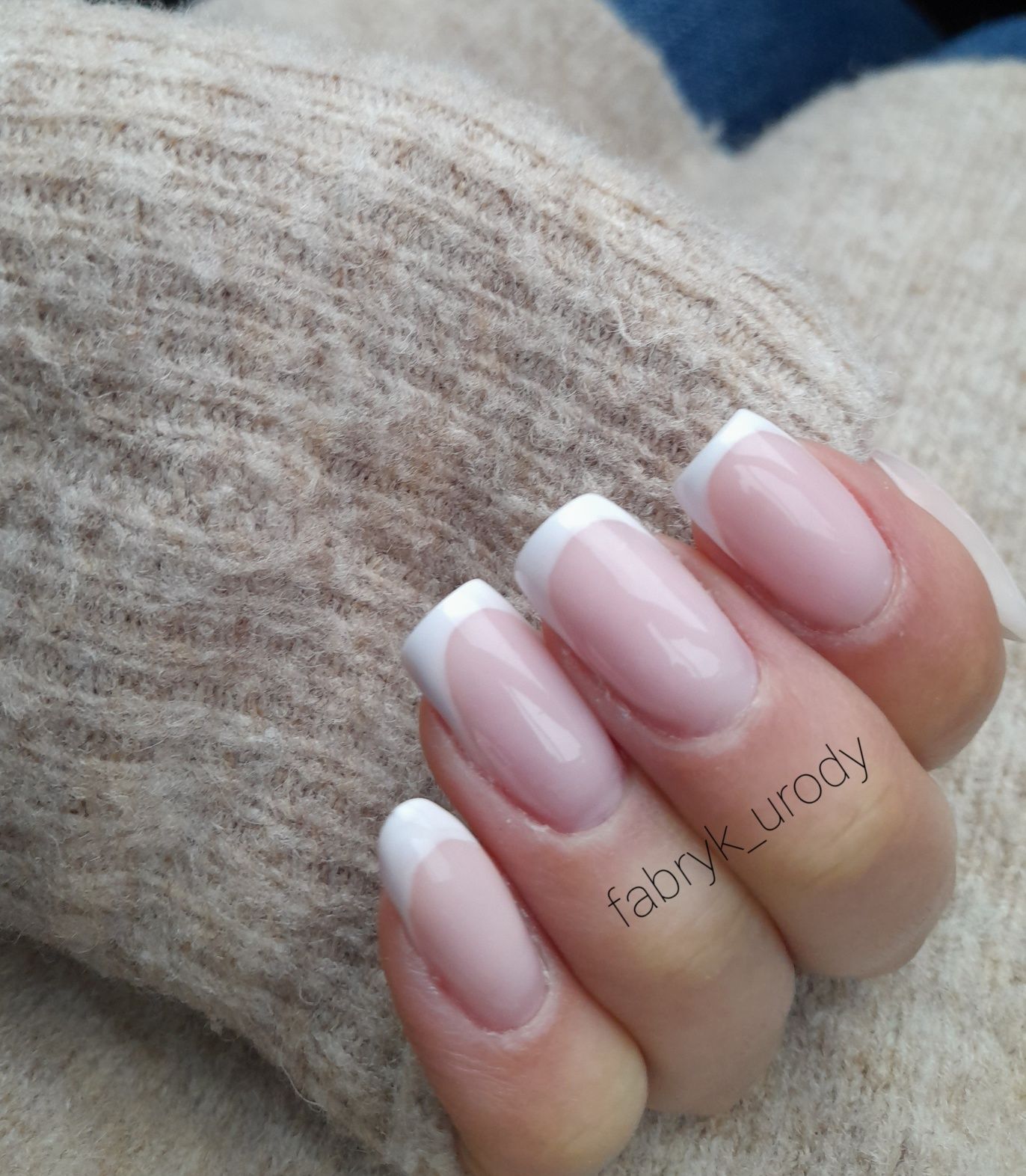 Mobilna kosmetyczka z dojazdem hybryda/żel/manicure/pedicure/laminacja