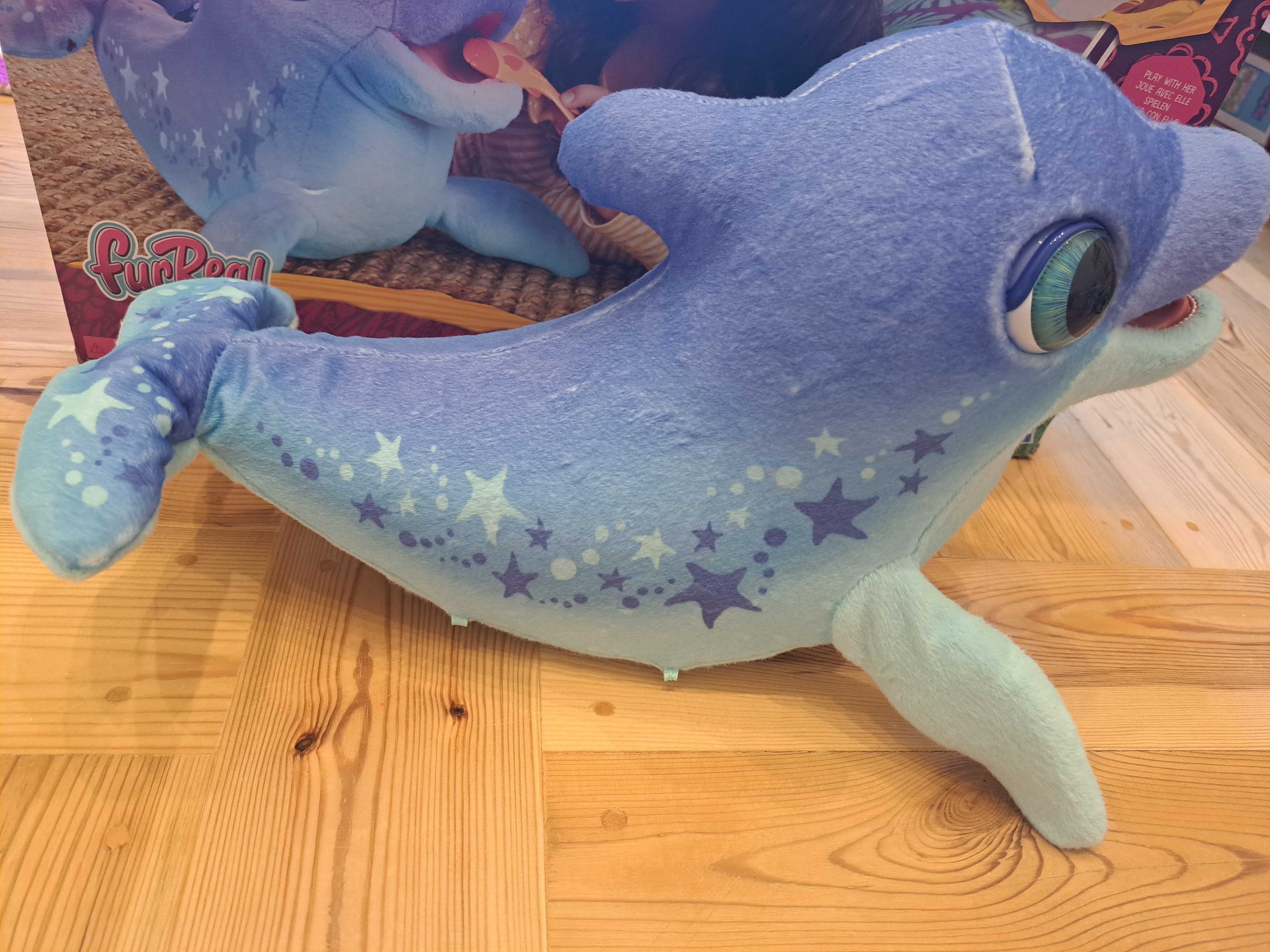 Interaktywny PLUSZ FURREAL My happy Dolphin Dolly