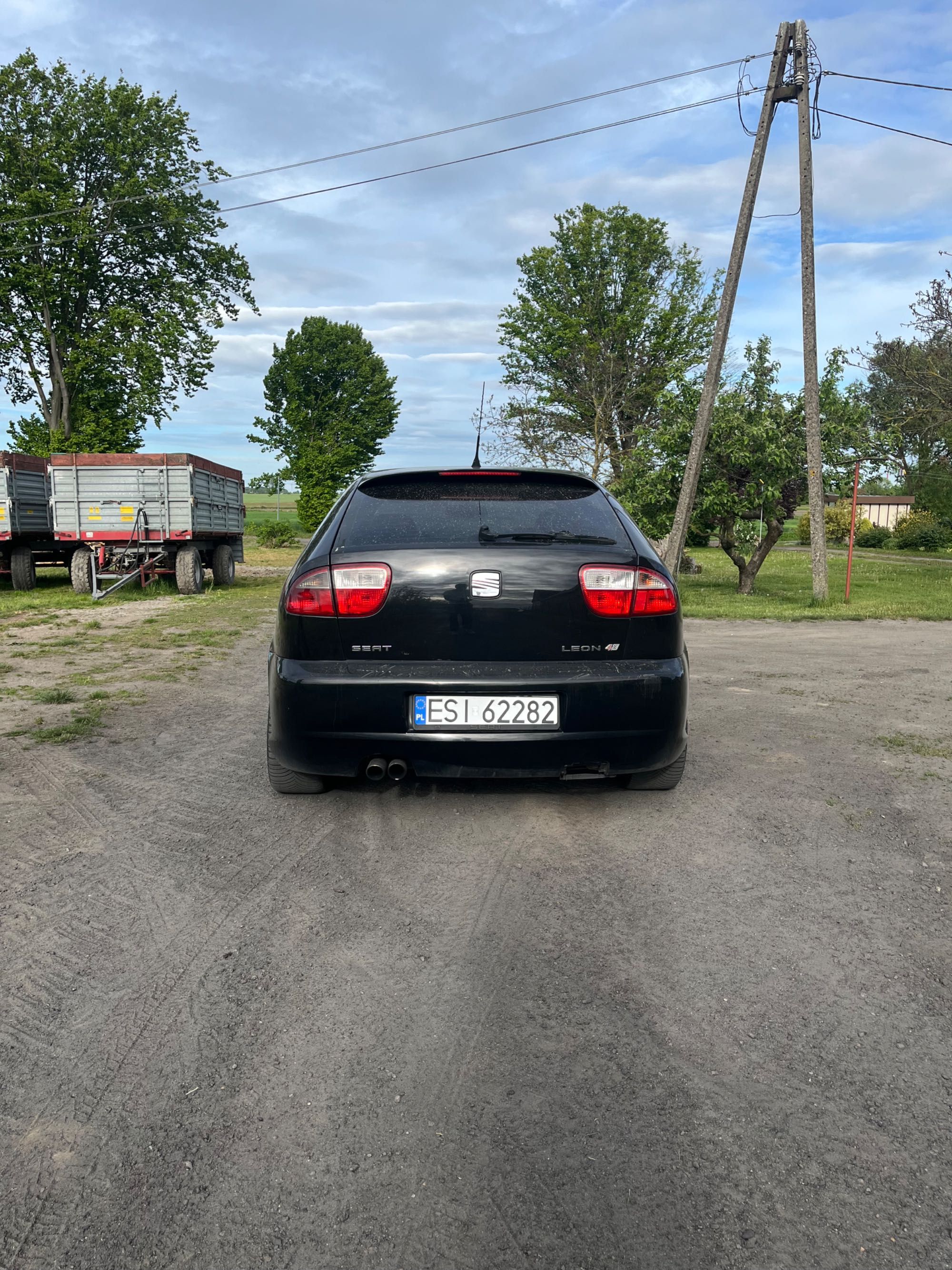 Seat Leon black cupra