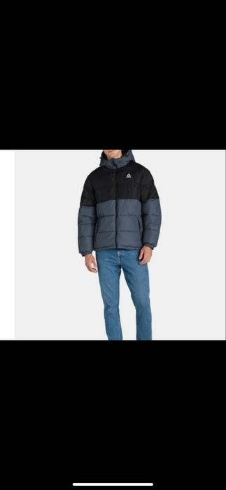 Спортивна чоловічі куртка, це оригінал! Reebok, дуже тепла