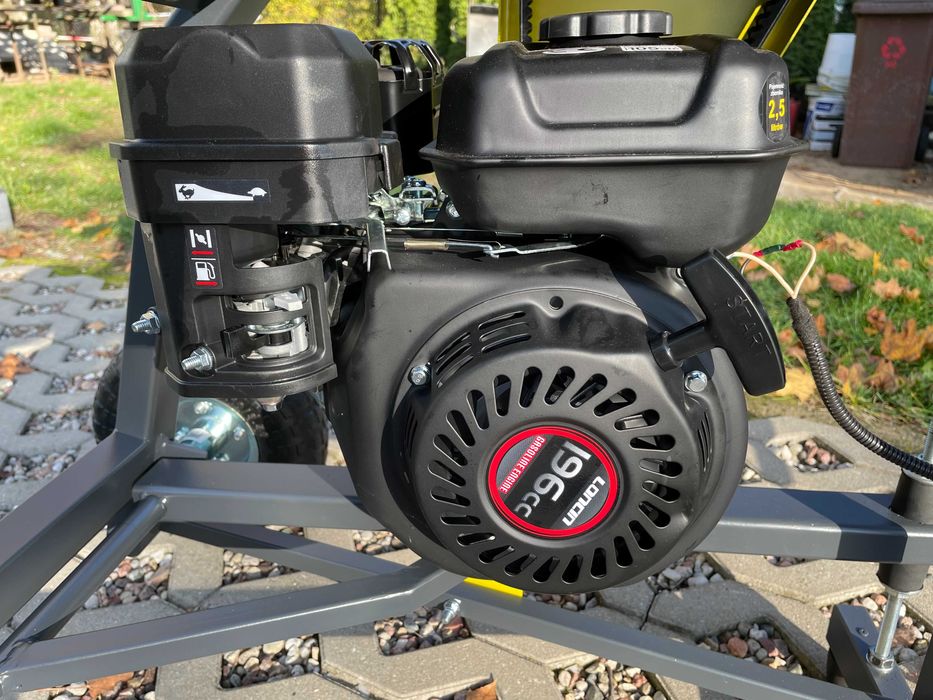 Rębak spalinowy  do gałęzi