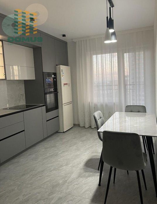 Продам 2 комн ЖК 59 Жемчужина! Сахарова! Дорогой евроремонт!