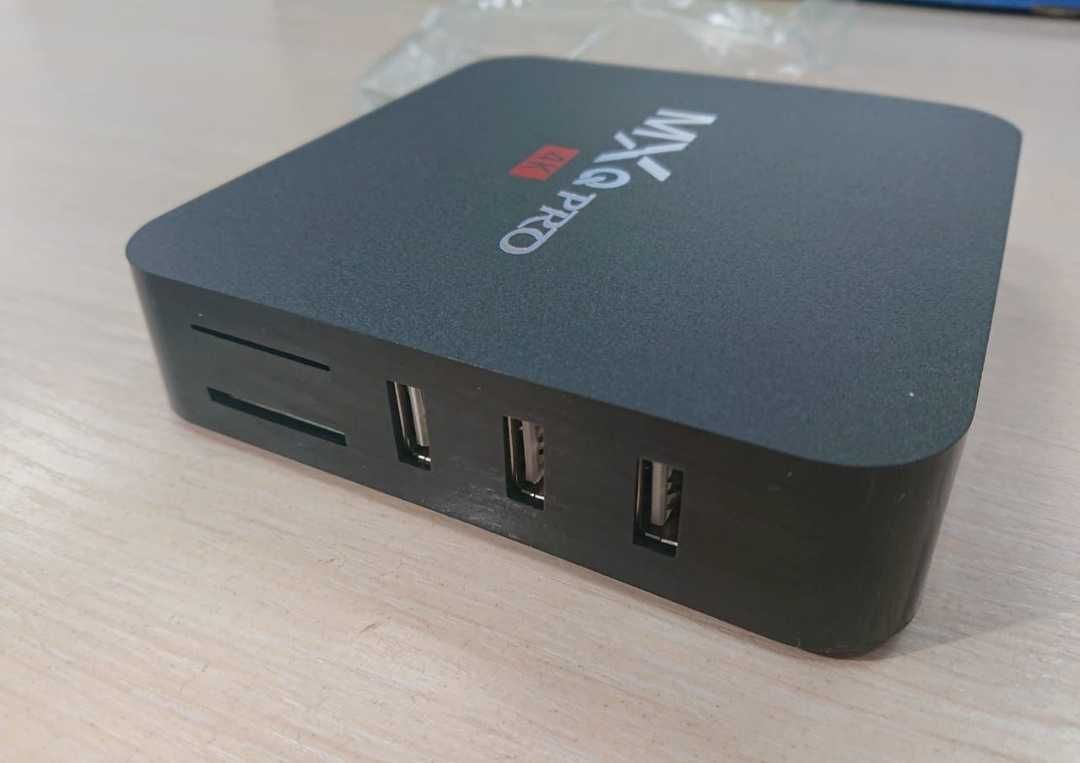 Смарт тв приставка Андроїд TV BOX MXQ PRO 4K