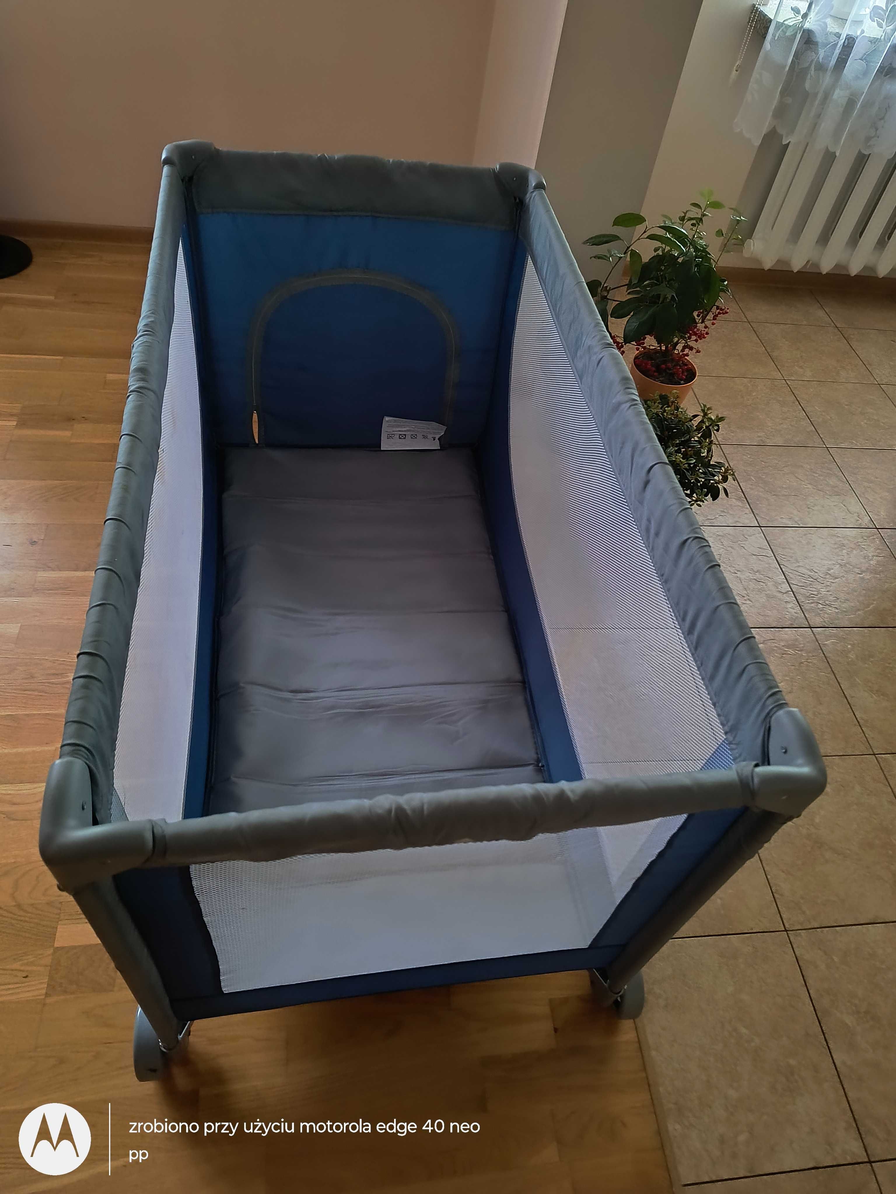 Łóżeczko turystyczne dla dziecka skladane