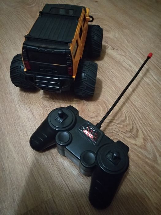 Машина машинка на пульте Титан внедорожник