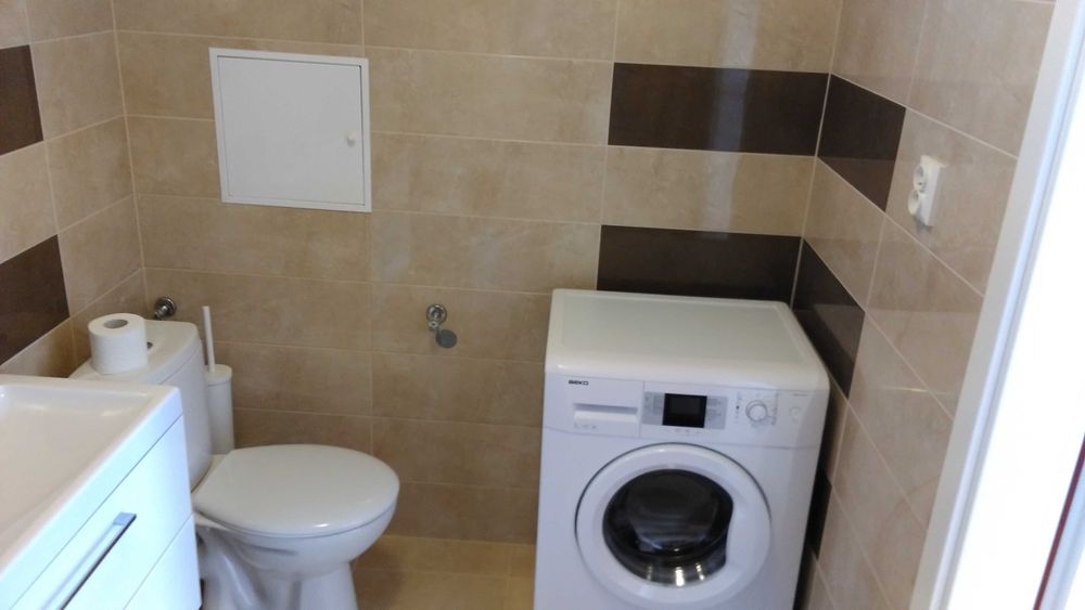 Pokój w mieszkaniu 2 pokojowym do wynajęcia ( Stabłowice ul. Główna )