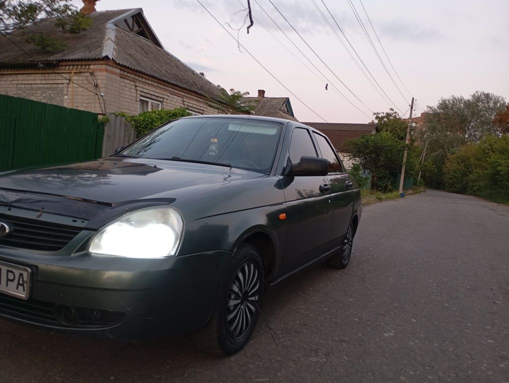 Продам Приору в отличном состояние