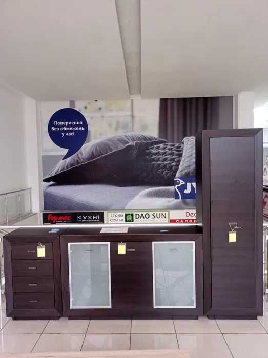 Комод-вітрина/Витрина-комод для спальни для гостинной