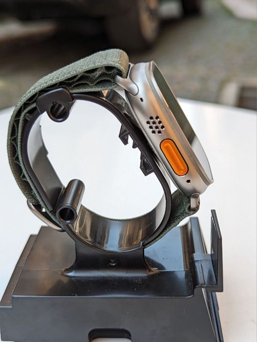 Apple Watch Ultra 49mm Titanium Case with Ocean Band / Trail Loop 450$