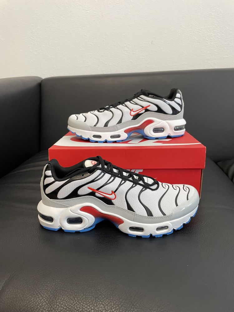 ОРИГИНАЛ | Кроссовки Nike Air Max Plus TN Platinum Black Red