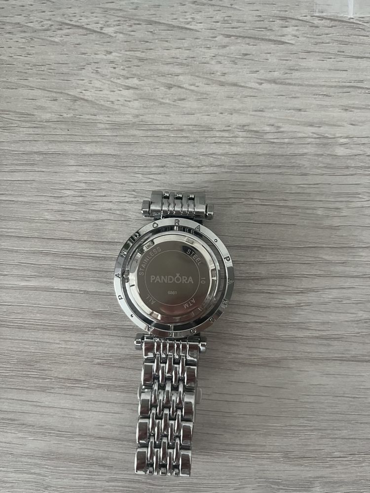 Продам годинник Pandora silver