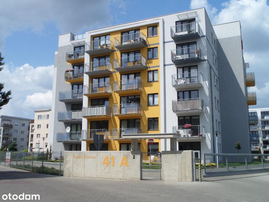 Piątkowo, os. Batorego 41A - sprzedam miejsce w hali garażowej