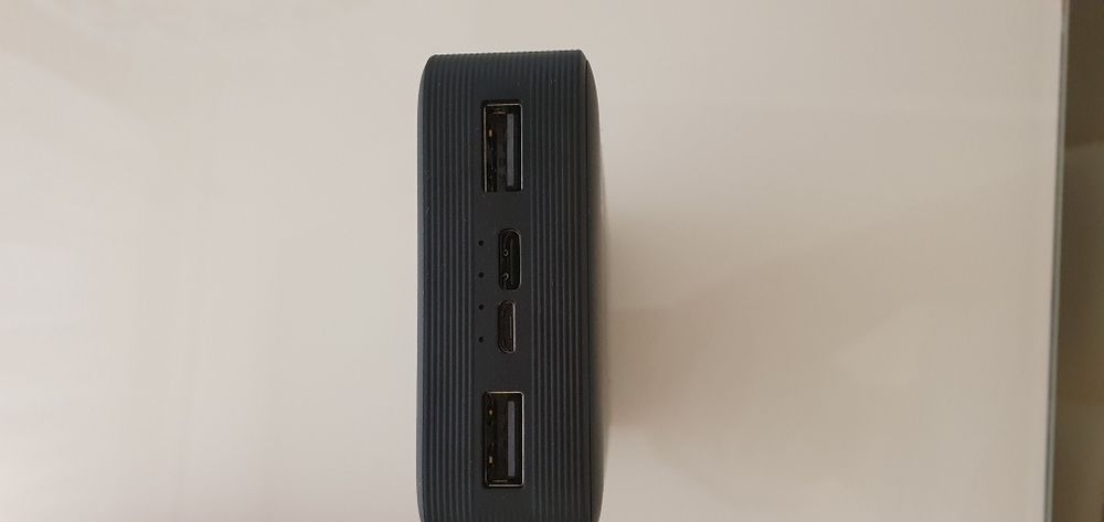 Продам Power Bank Xiaomi Redmi 20000mAh