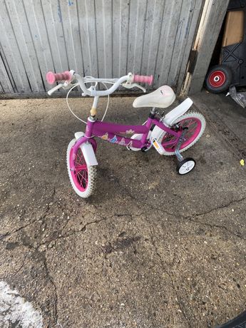 Maly rowerek dla dziewczynki