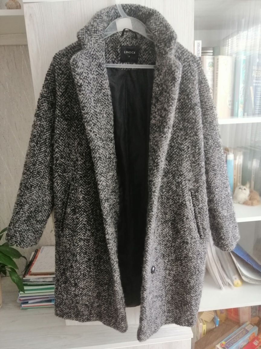 Пальто жіноче шерстяне Lindex розмір S