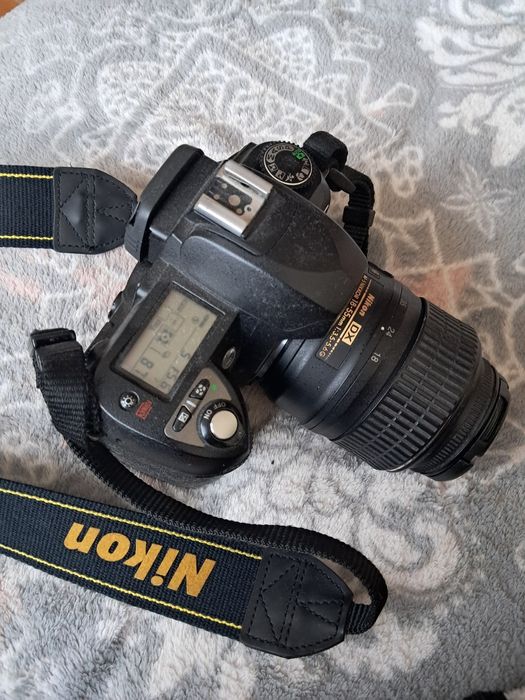 Фотоапарат Nikon d70, разом з зарядкою та перехідником для ноутбука
