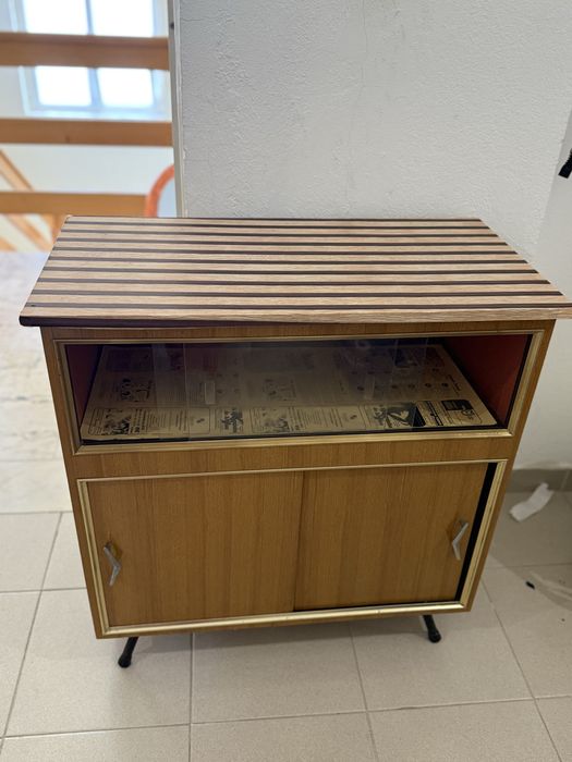 Móvel de cozinha castanho