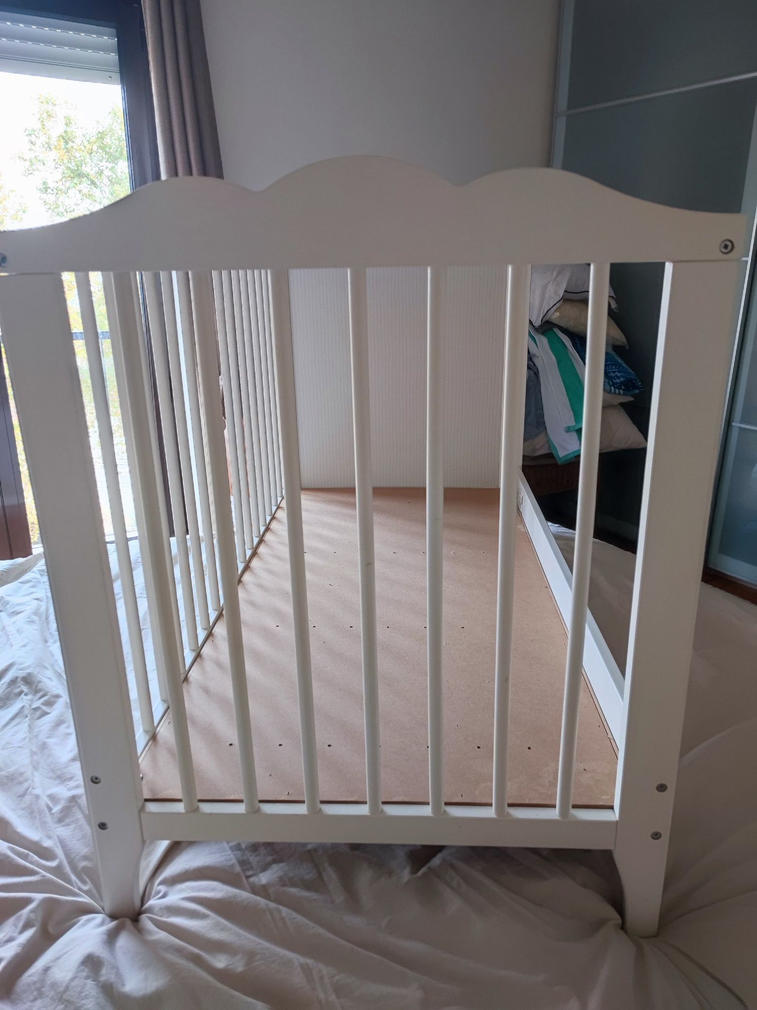 Berço Hensvik + colchão IKEA