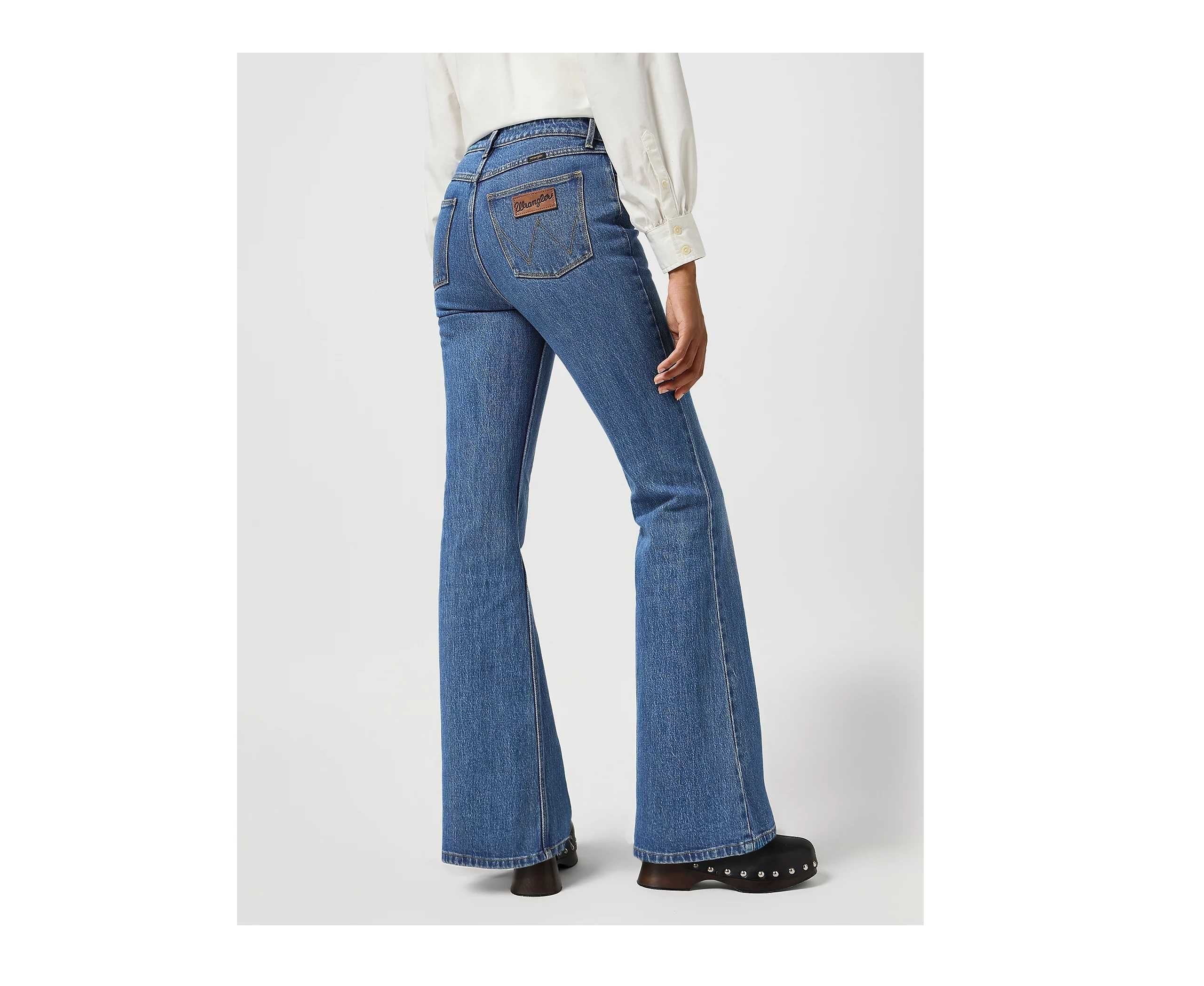 Spodnie Wrangler Regular Body Flare Stretch Tina Dzwony 26 / 30