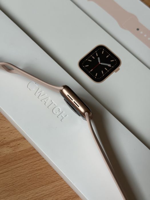 Apple Watch Series 6 40 mm Gold