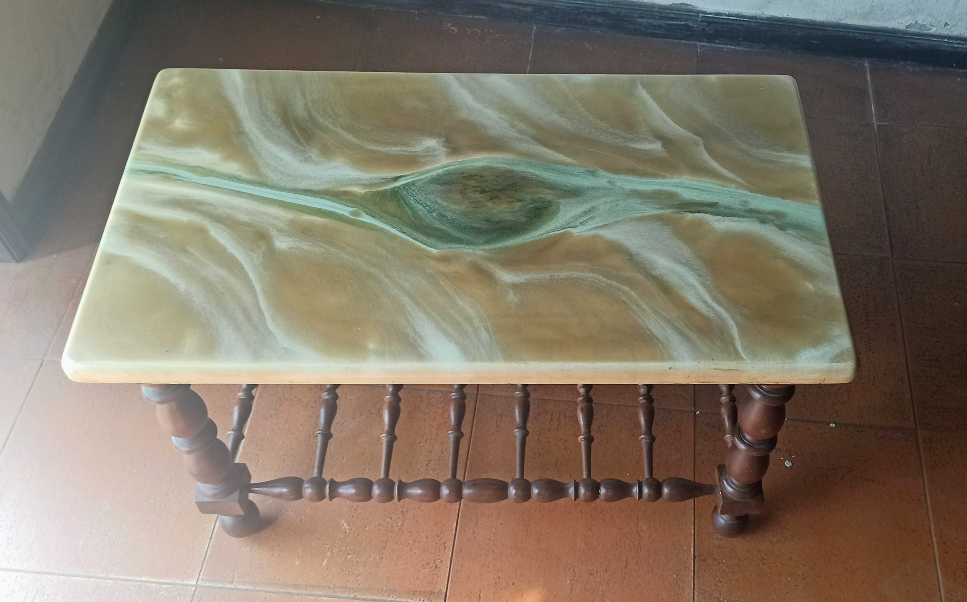 Mesa de centro antiga