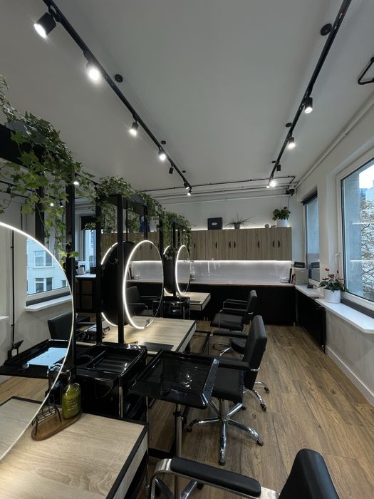 Gotowy salon / coworking fryzjerski w Warszawie