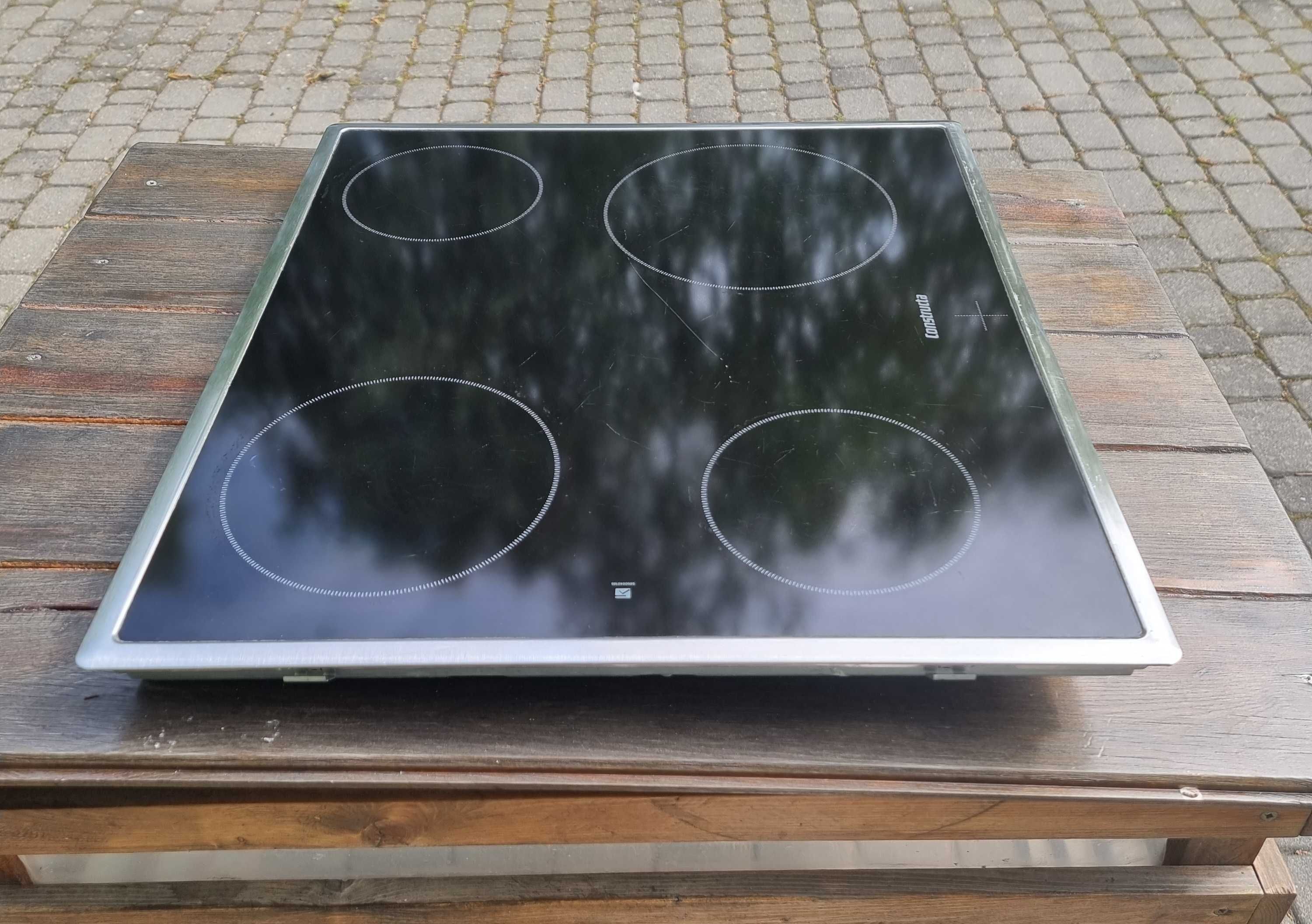 Piekarnik CONSTRUCTA HBE-AP32-4A + Płyta Ceramiczna