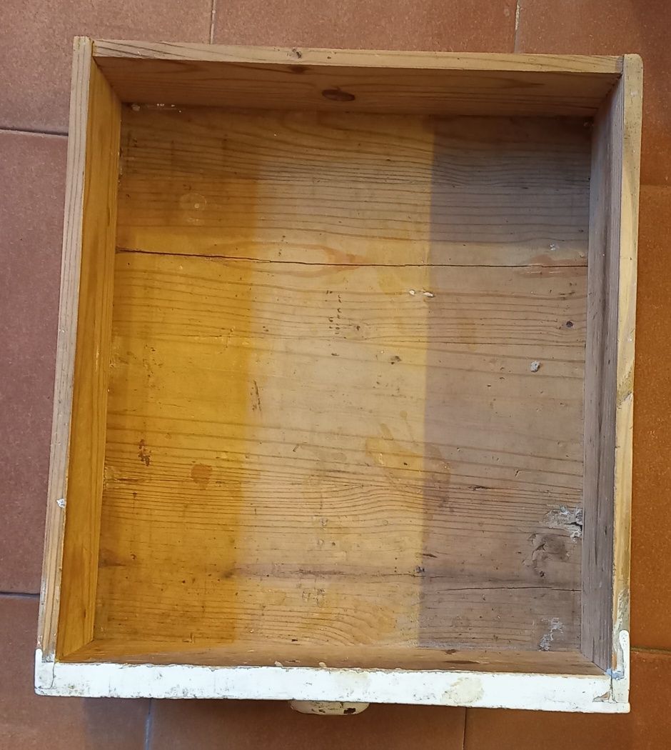 Gaveta de movel antigo