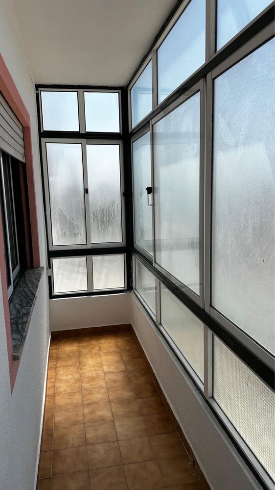 Apartamento T3 com Suíte, Lareira e Varanda – Abrantes (Chainça)