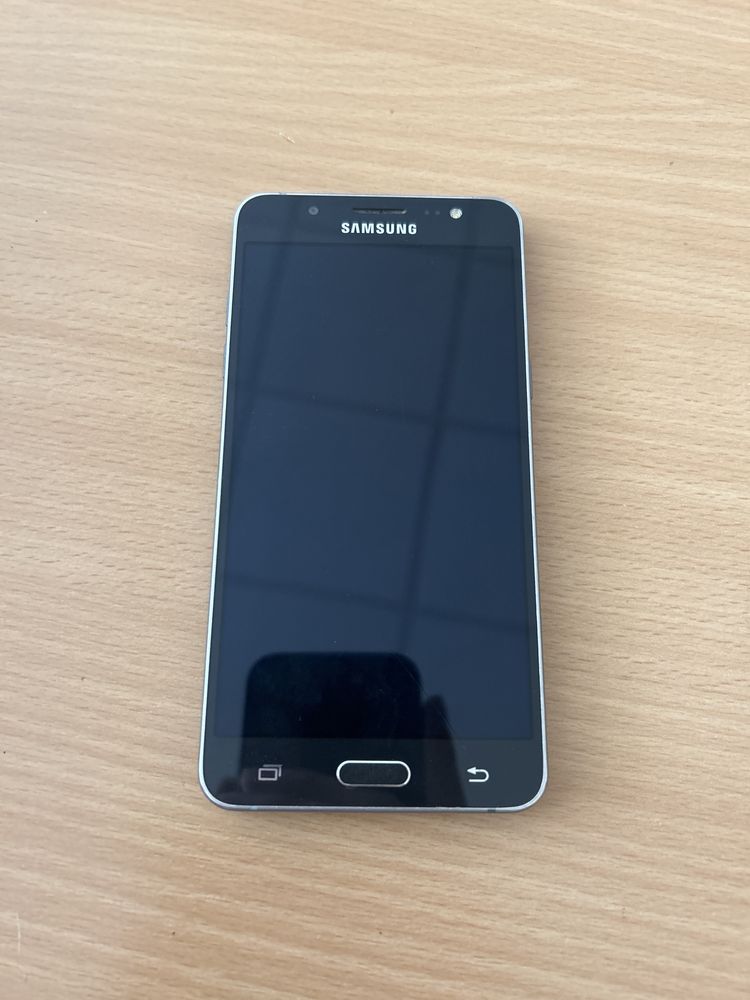 Samsung J5 (2016)