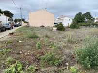 Lote de terreno urbano para construção, na Quinta do Conde.